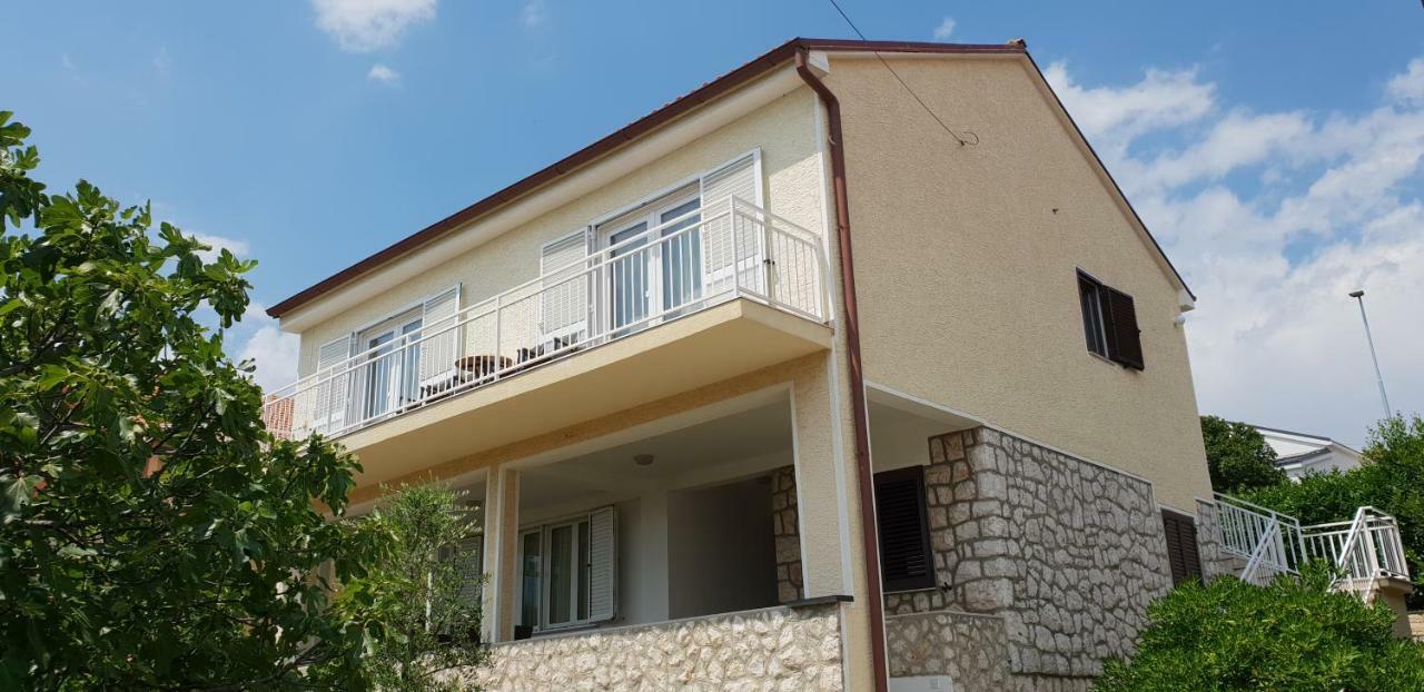 Apartment Bella Mare Novi Vinodolski Exterior foto