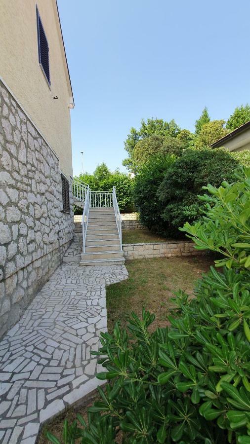 Apartment Bella Mare Novi Vinodolski Exterior foto